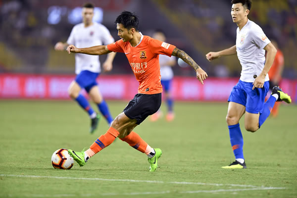 歐冠36席已鎖定20隊(duì)：德甲5坑占滿 C羅母隊(duì)無(wú)曼聯(lián)