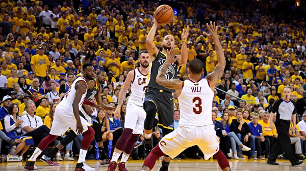 NBA的比賽更像格斗，不是打籃球？